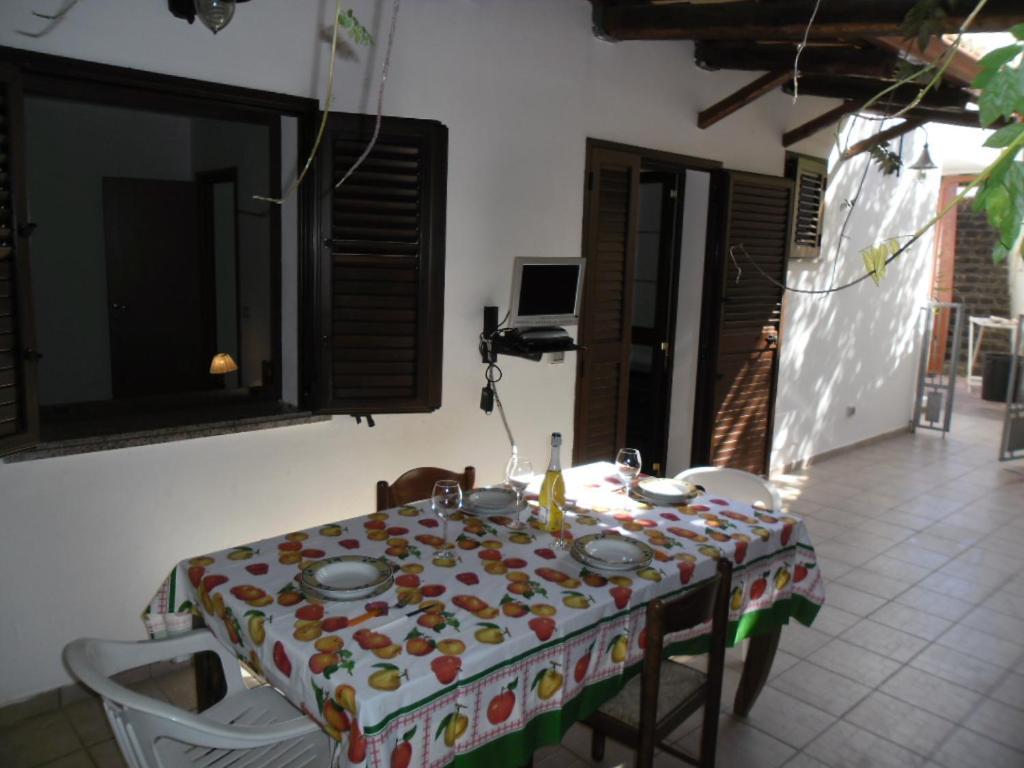 Aparthotel Pousada Romantica Tropea Exterior foto