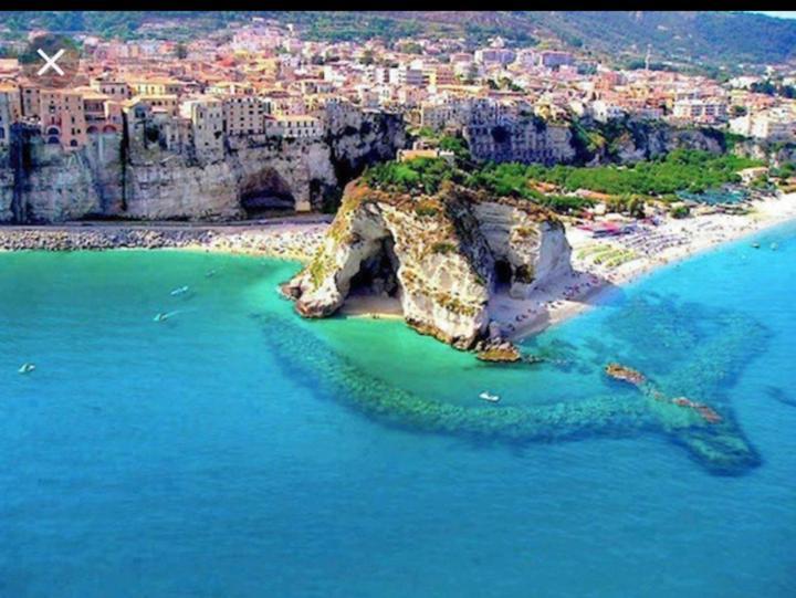 Aparthotel Pousada Romantica Tropea Exterior foto