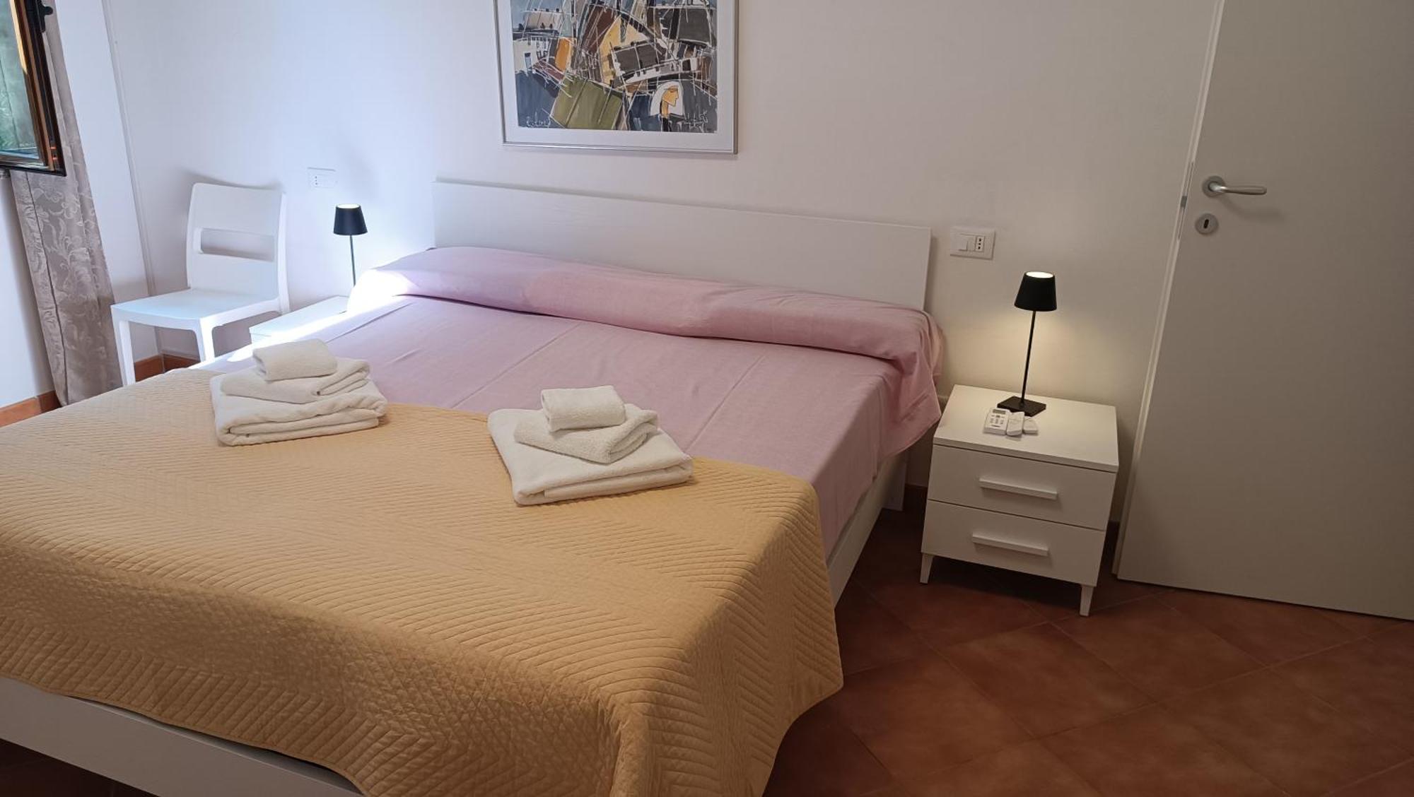 Aparthotel Pousada Romantica Tropea Exterior foto